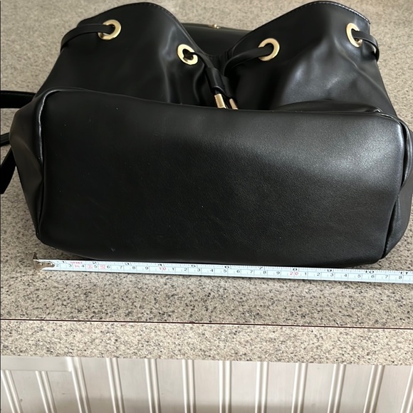 ASOS DESIGN slouchy backpack with oversized pocket - Picture 7 of 8